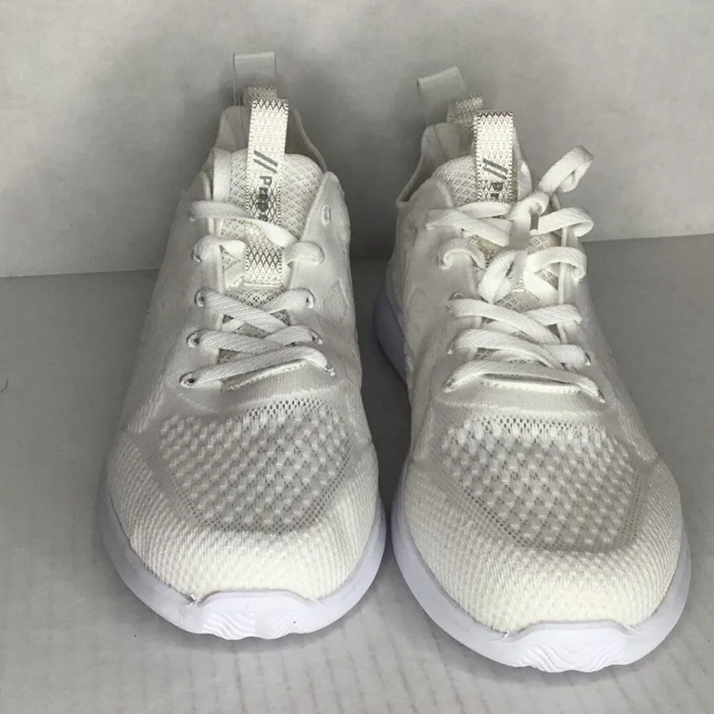 Propet Travelbound women's 12 4E spright white sneakers